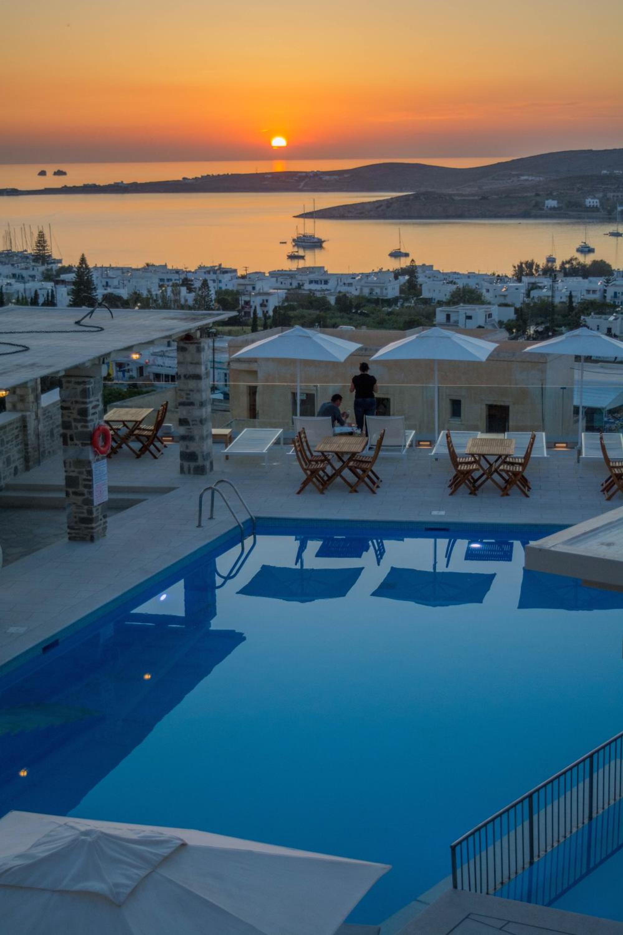 Sunset View Hotel &amp; Apartments 78/100