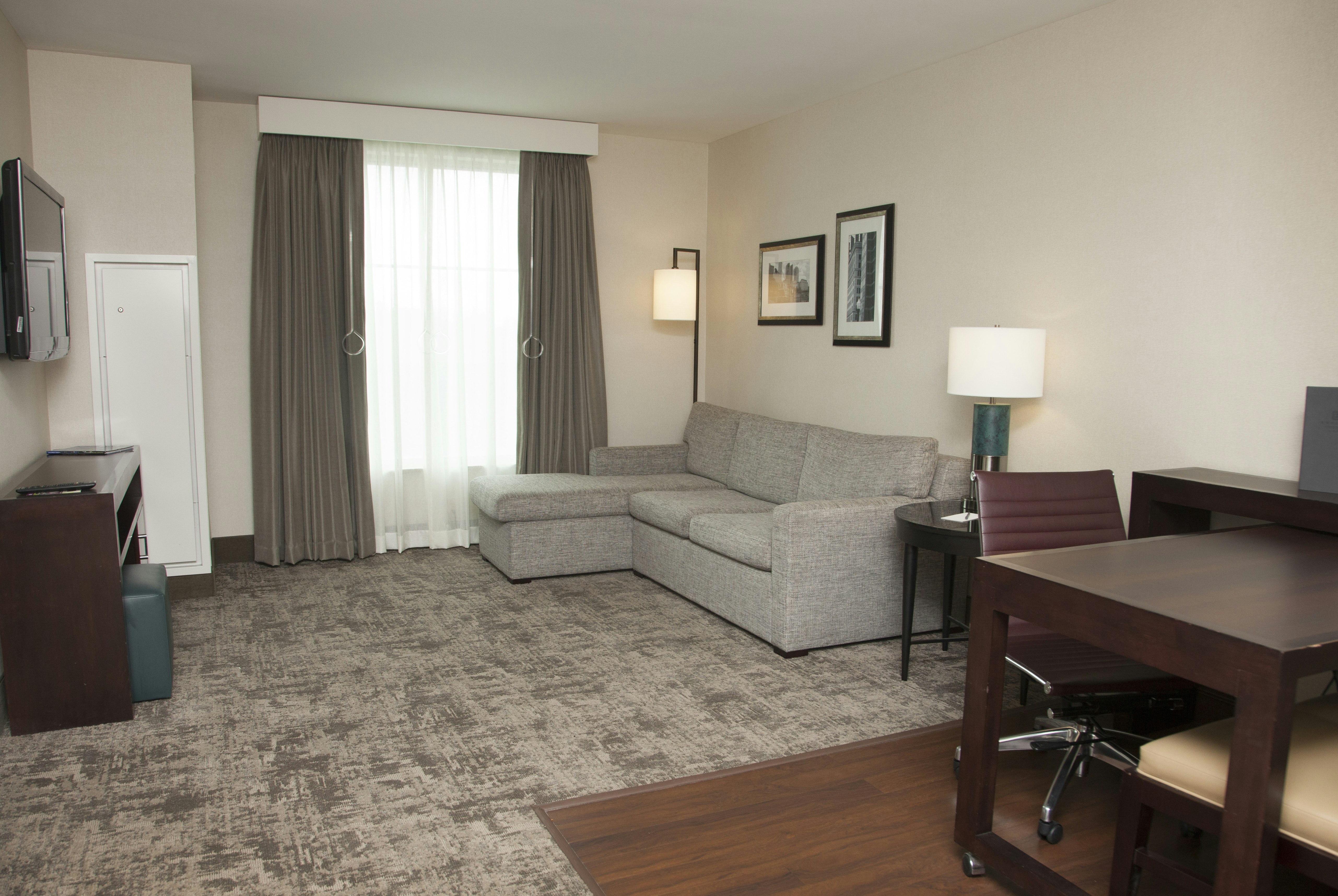 Embassy Suites Columbus - Airport 36/70