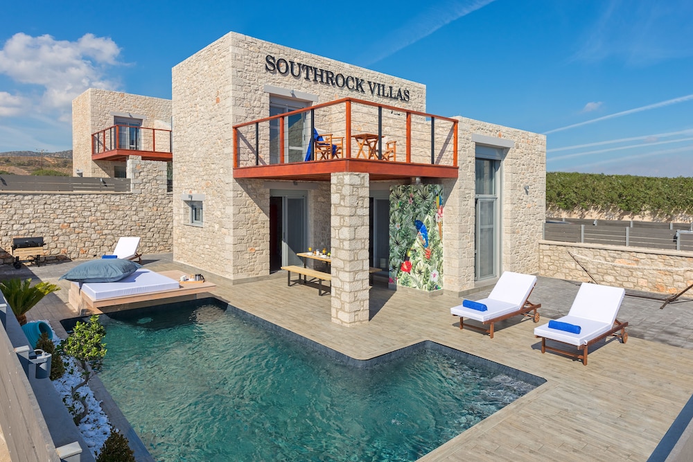 Southrock Villas 1/62
