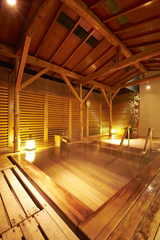 swimming pool spa