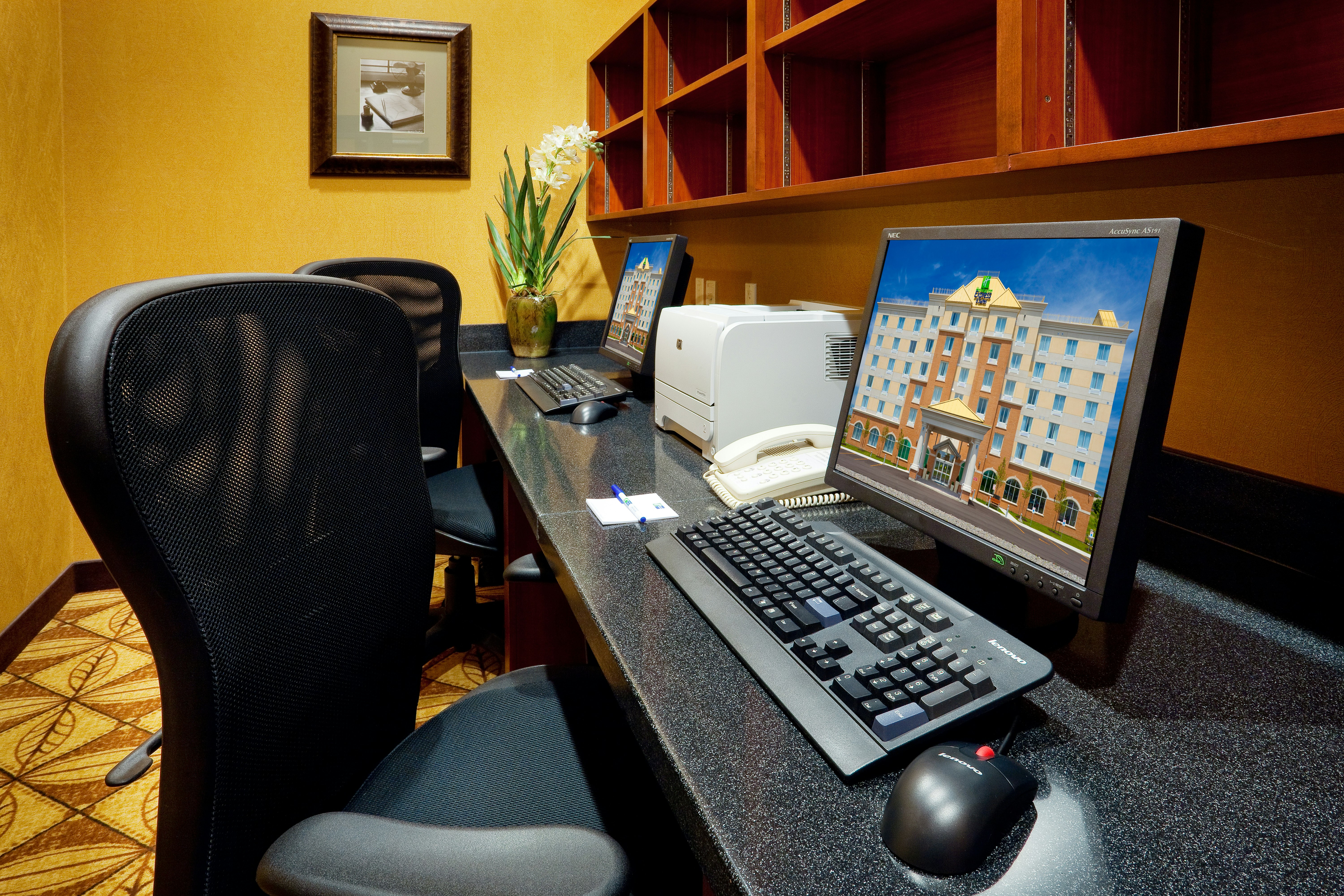 Holiday Inn Express Hotel Suites Clarington Bowmanville 58/70
