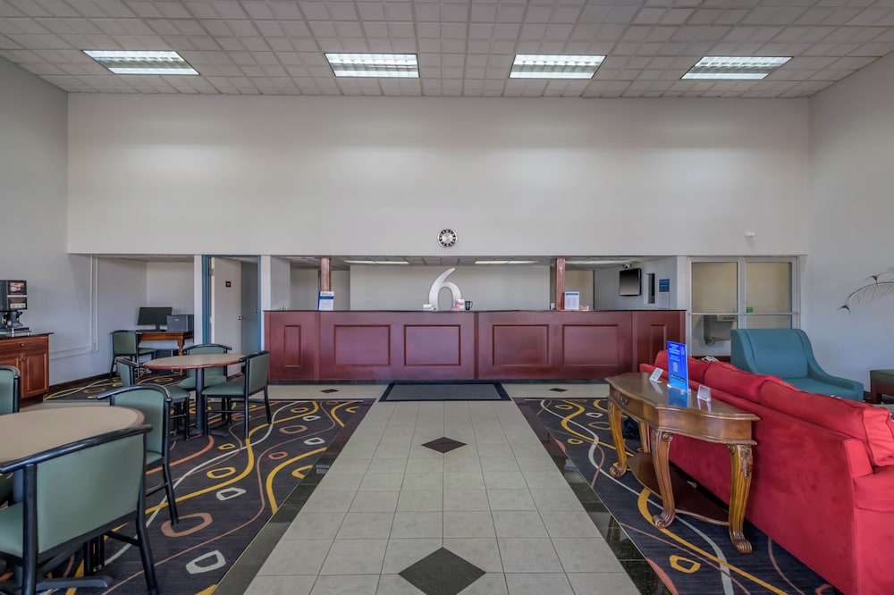 Motel6 Forsyth, GA – Tift College 25/38