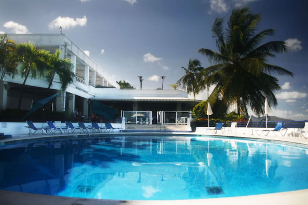 HOTEL LA BATELIERE 2/50