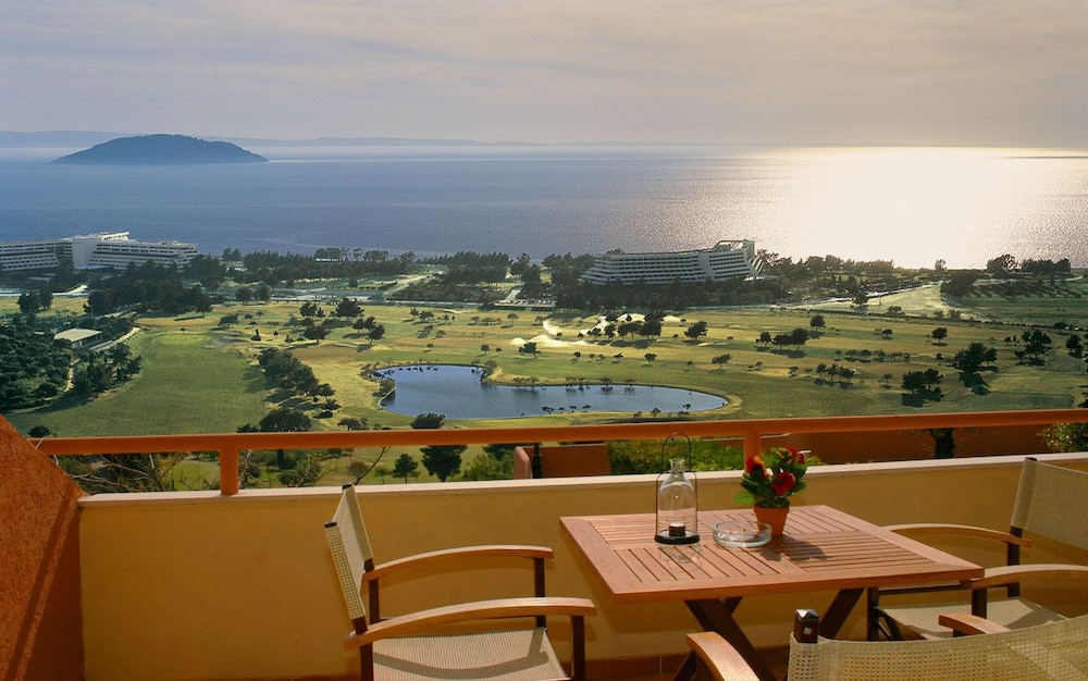 Kelyfos Hotel Bungalows and Suites 36/50