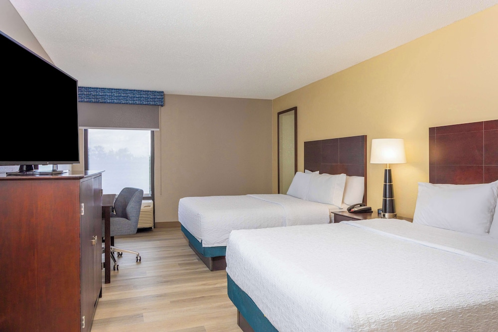ROOM, 2 QUEEN BEDS