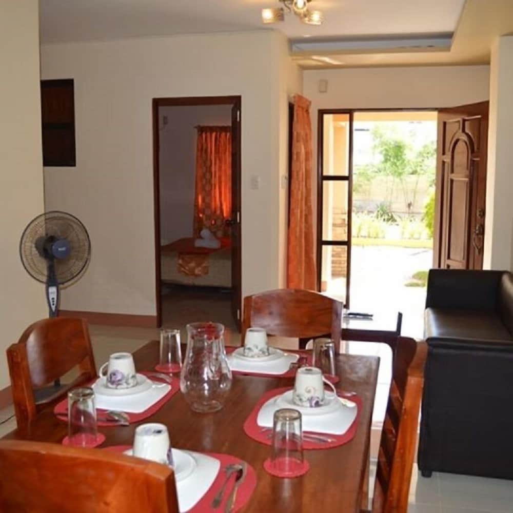 Manora Apartments And Guest House 44/66