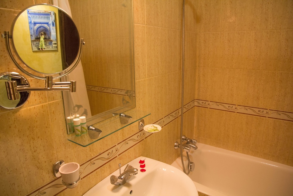 Amani Hotel Suites & Spa 51/85