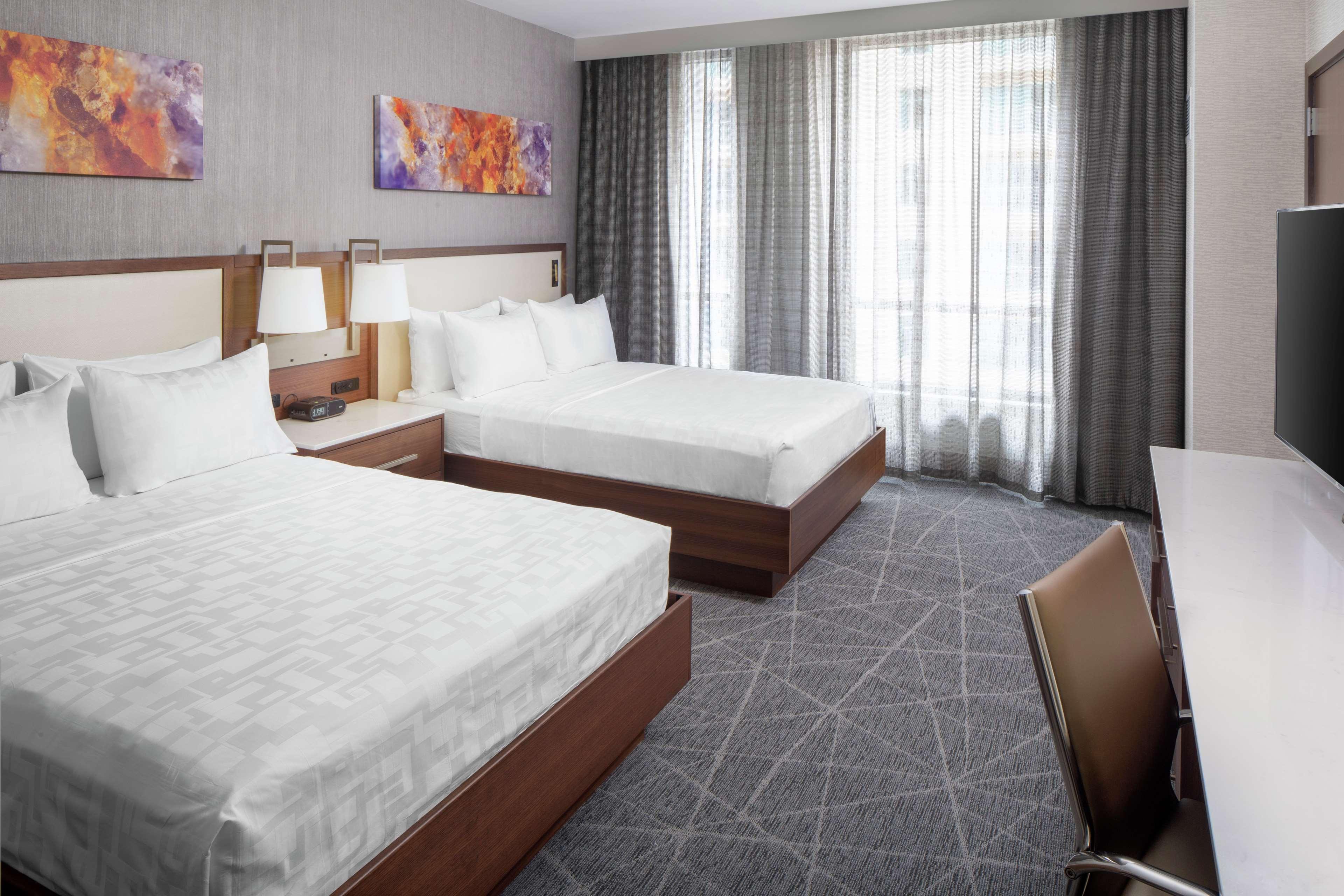 2 ROOMS, EXECUTIVE, SUITE, 2 QUEEN BEDS, ACCESSIBLE