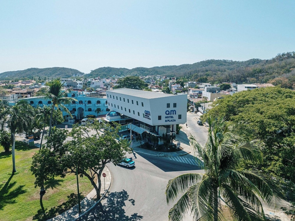 Am Hotel And Plaza 57/65