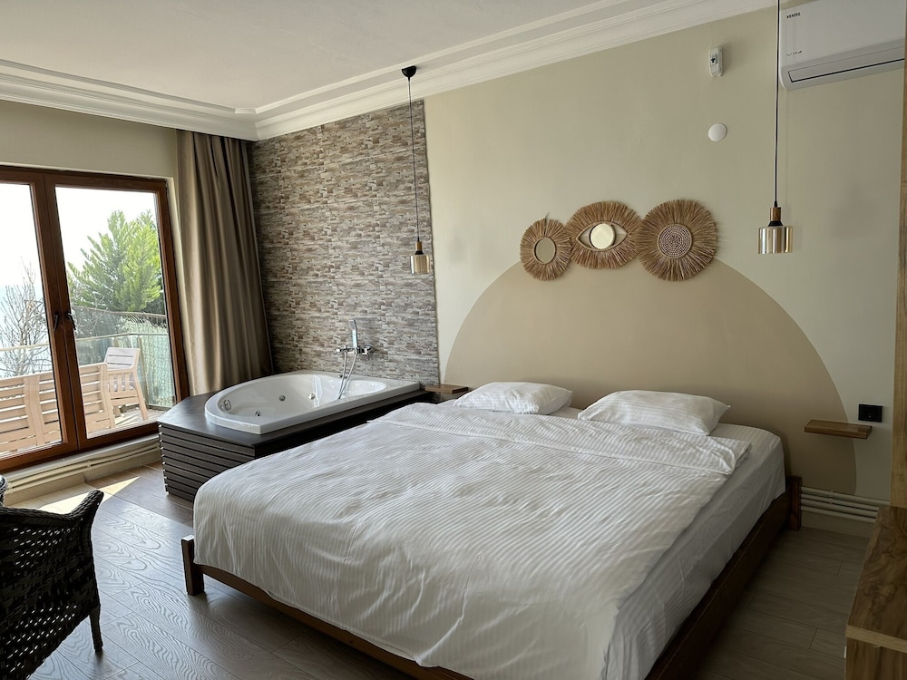 Kingway Suite 6/45