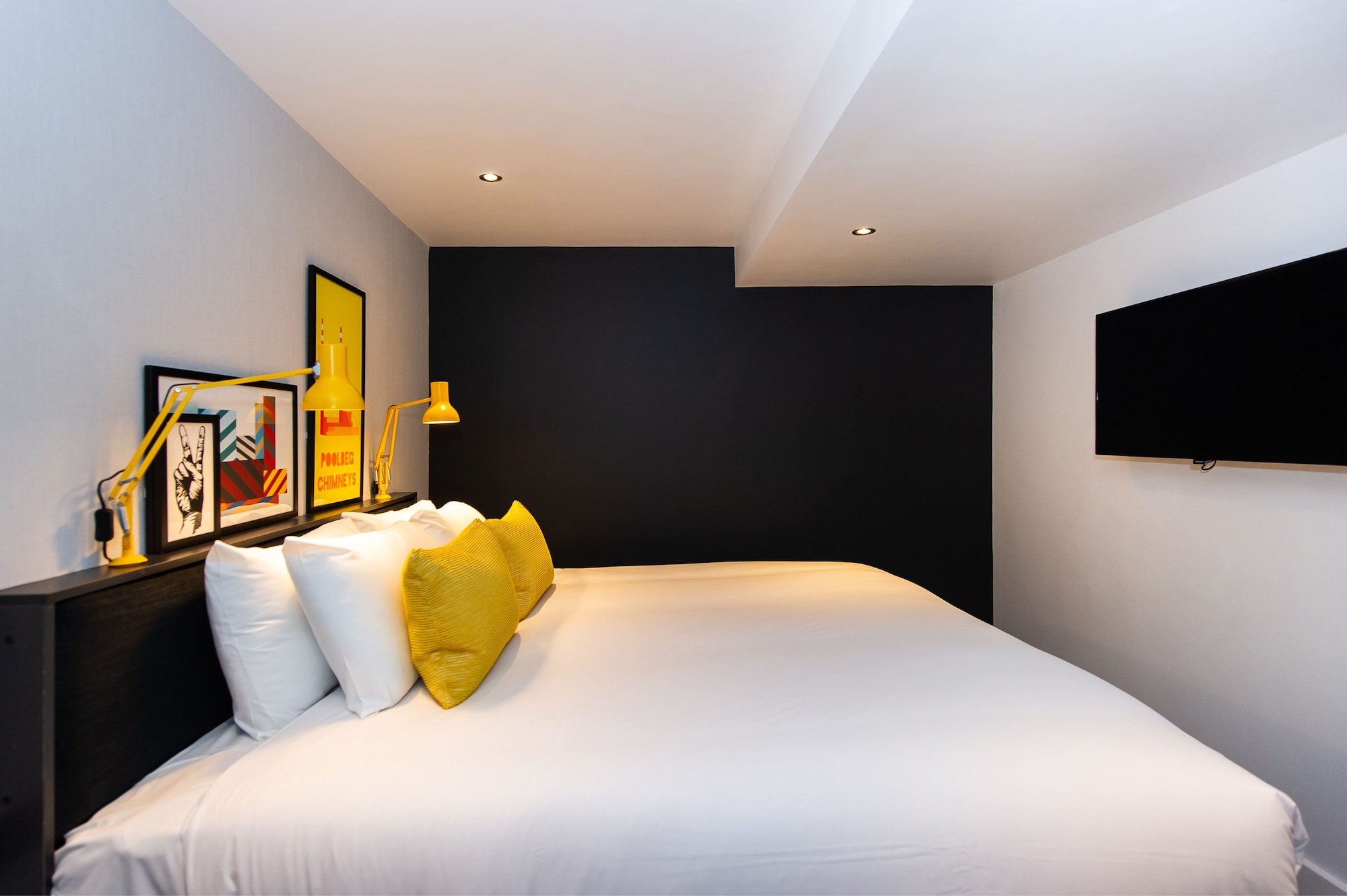 2 BEDROOMS, APARTMENT