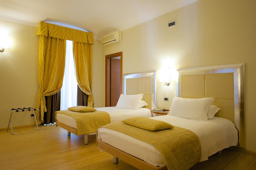 غرفة قياسية بسريرين منفصلين، Best Western Crystal Palace Hotel 3/5