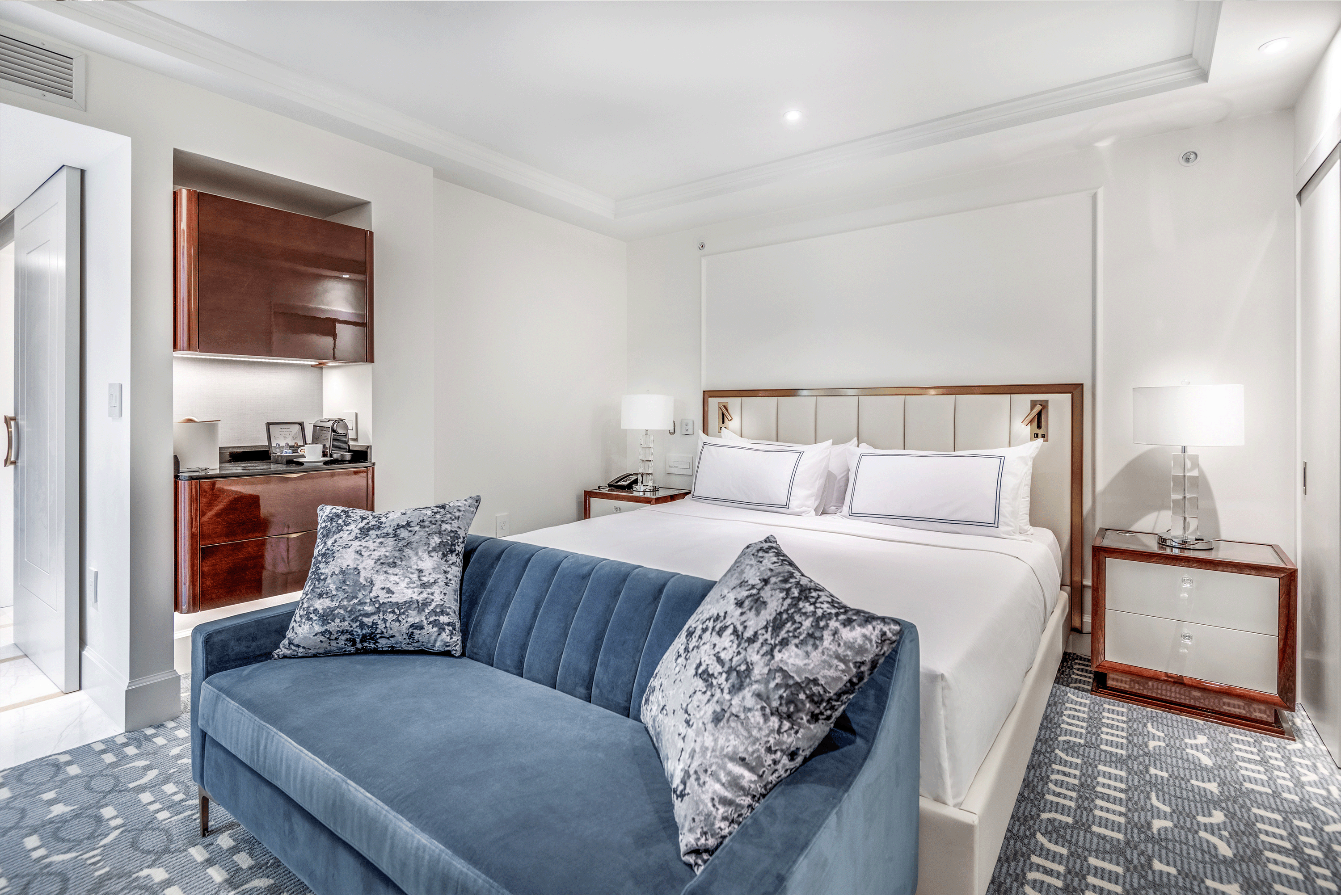 AZUR Legacy Collection Hotel 16/50