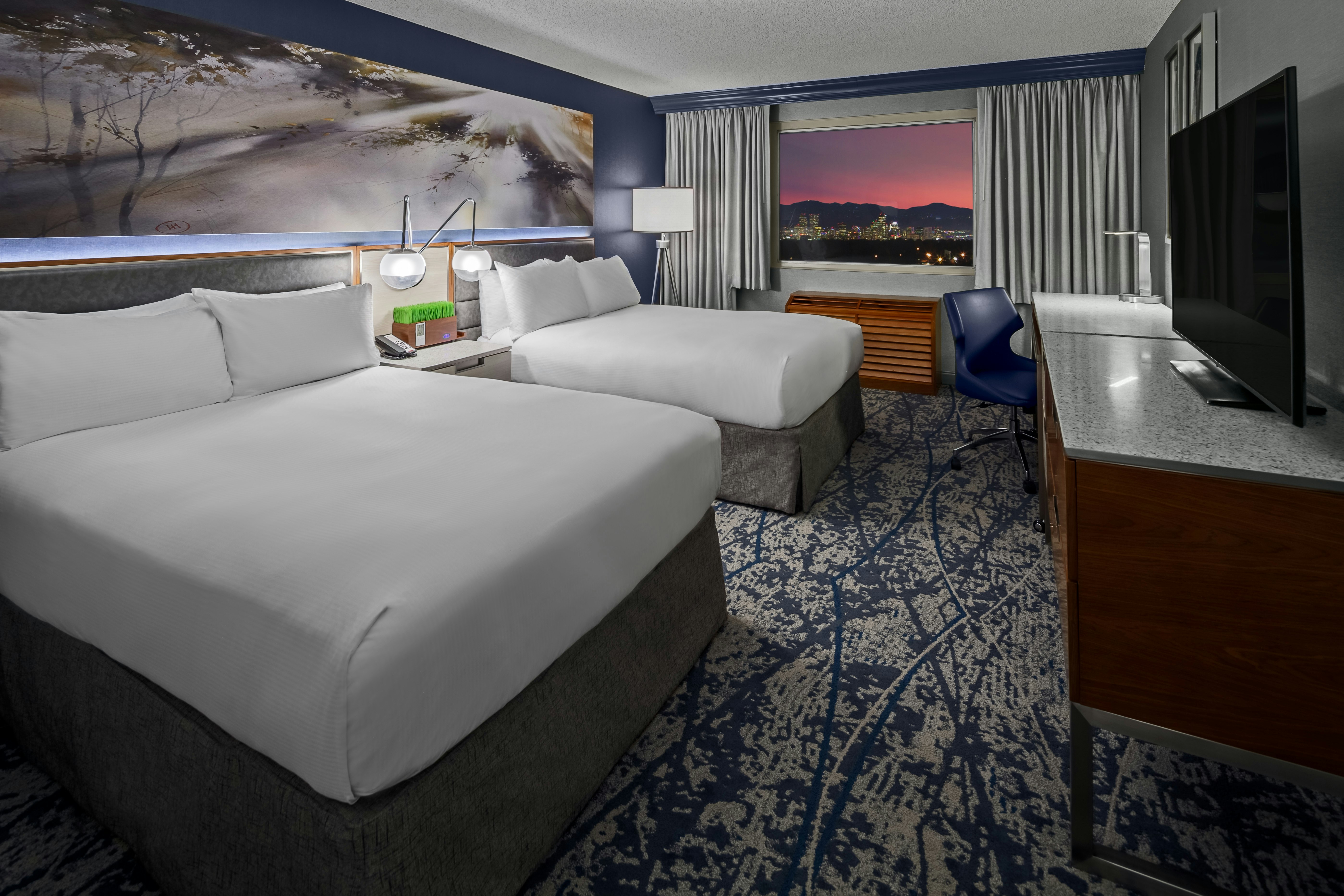 Room, 2 Double Beds, Mountain View