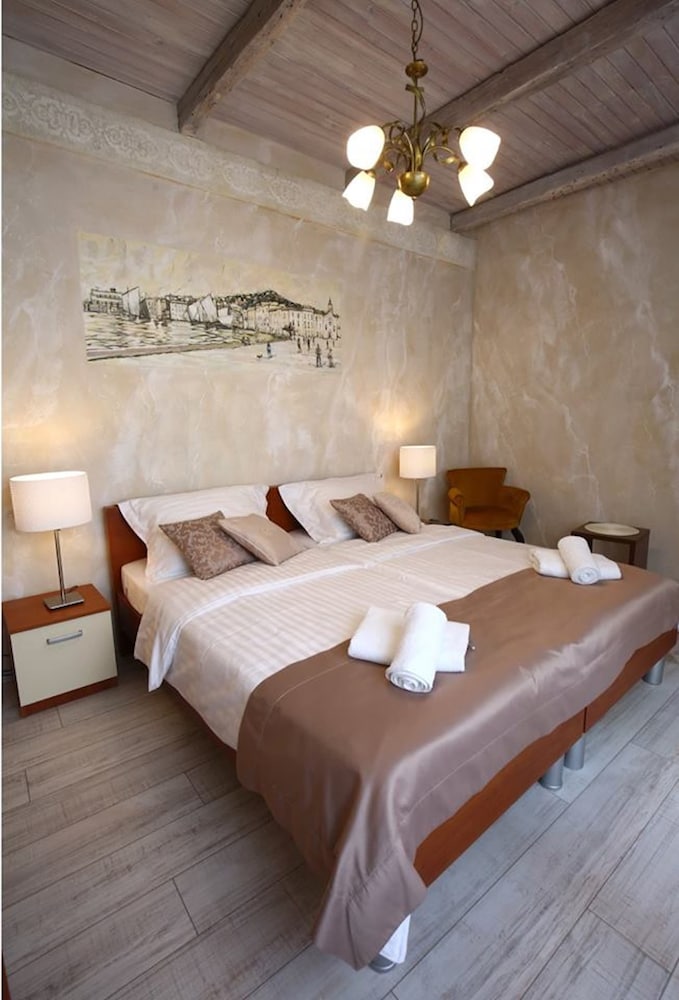 Luxury Lidija Rooms 18/50