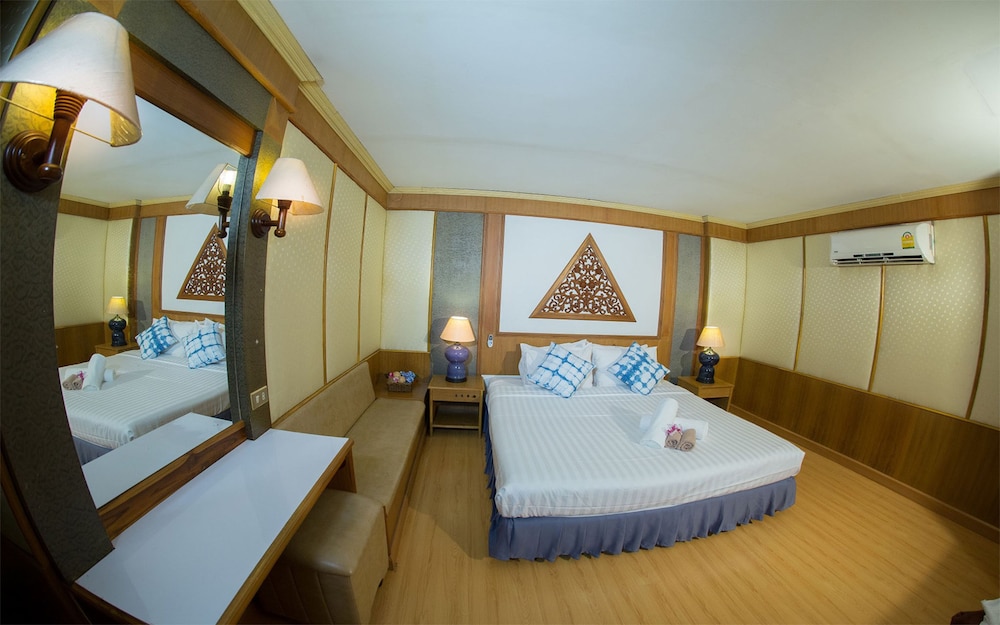 Phrae Nakara Hotel 20/36
