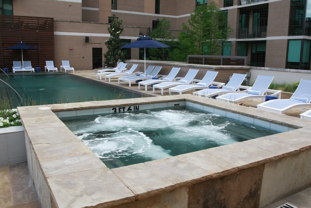 The Highland Dallas, Curio Collection by Hilton in DALLAS - TX
