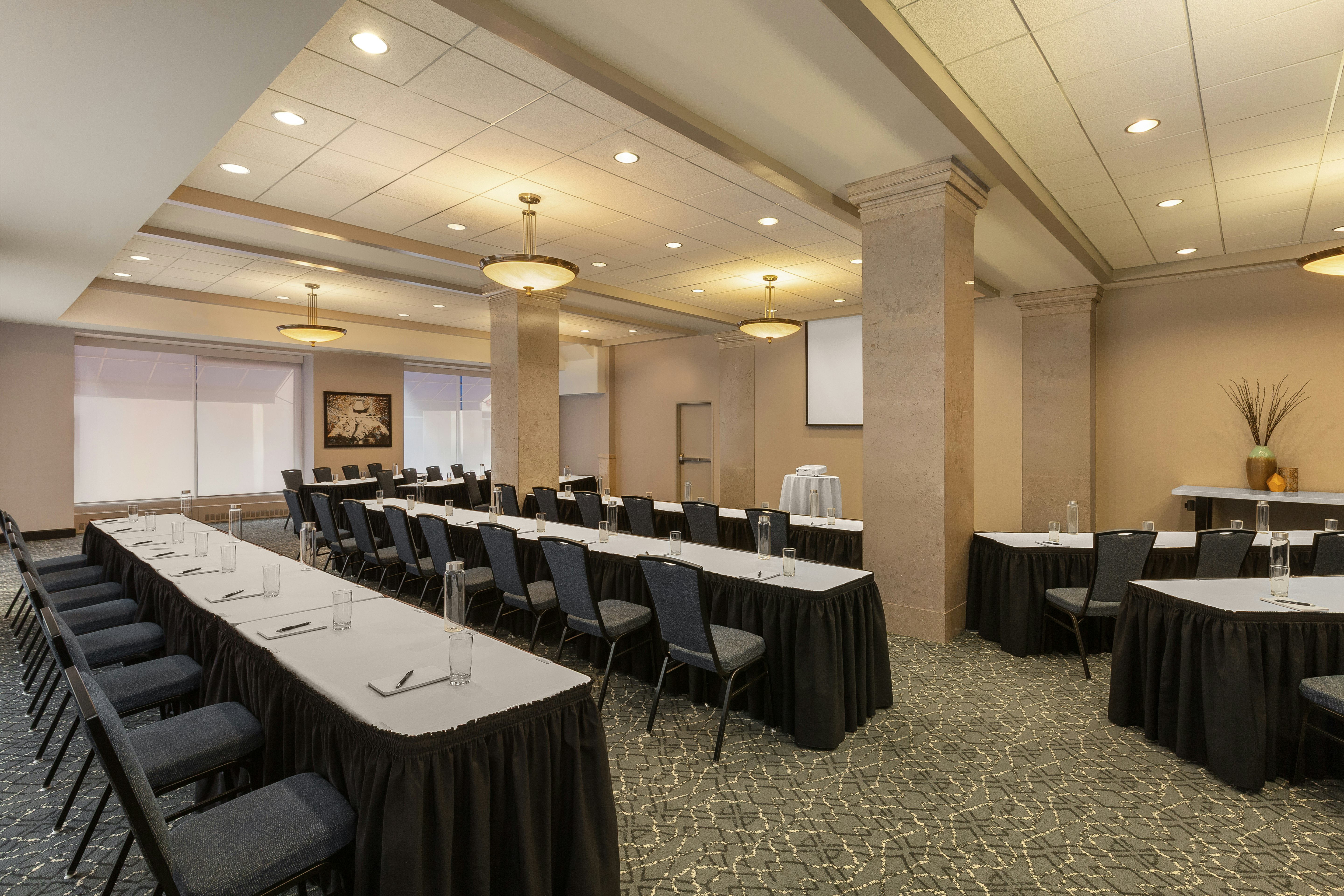 Hilton Garden Inn Indianapolis Downtown 23/24