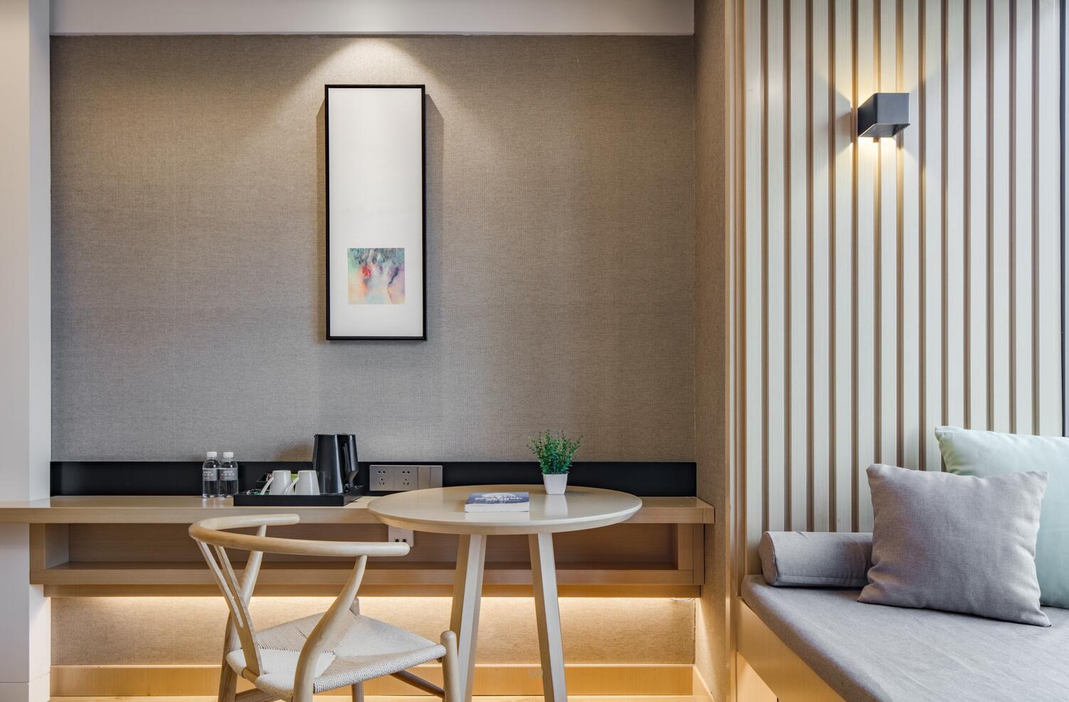 Erwan Hotel (Chuhe Hanjie) 17/25