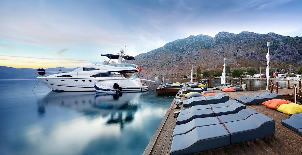 Fi Light Solto Boutique Beach Hotel 36/41