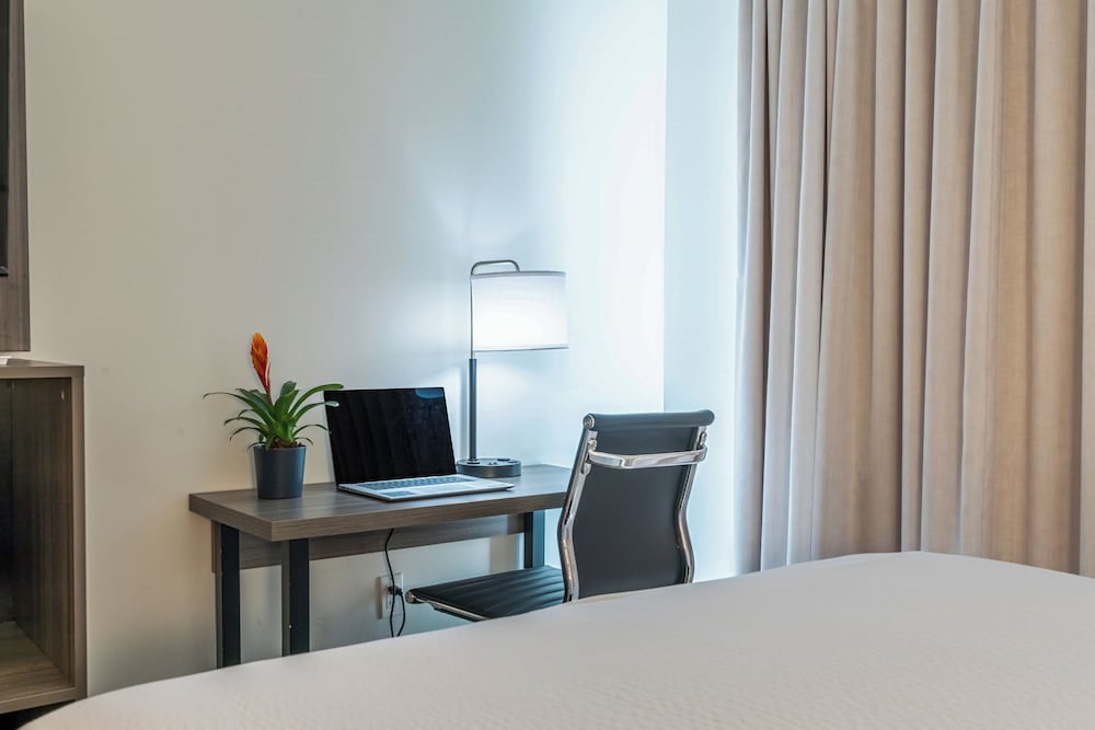Ramada by Wyndham Kingston 37/50