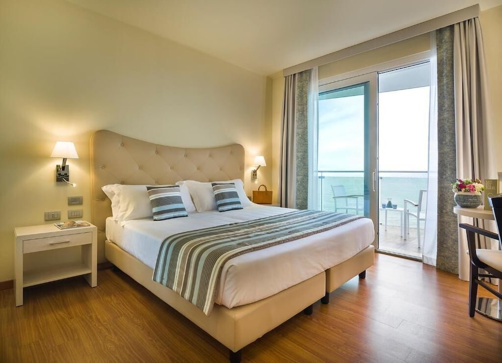 Room at Grand Hotel Pietra Ligure, PIETRA LIGURE