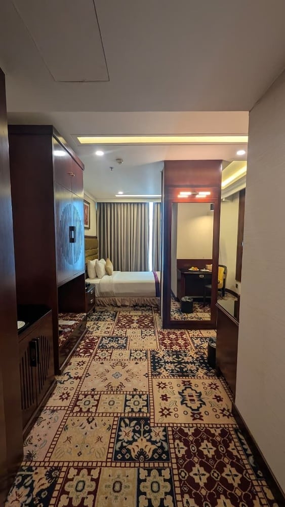 Grand Palace Hotel & Resorts Dhaka 45/61