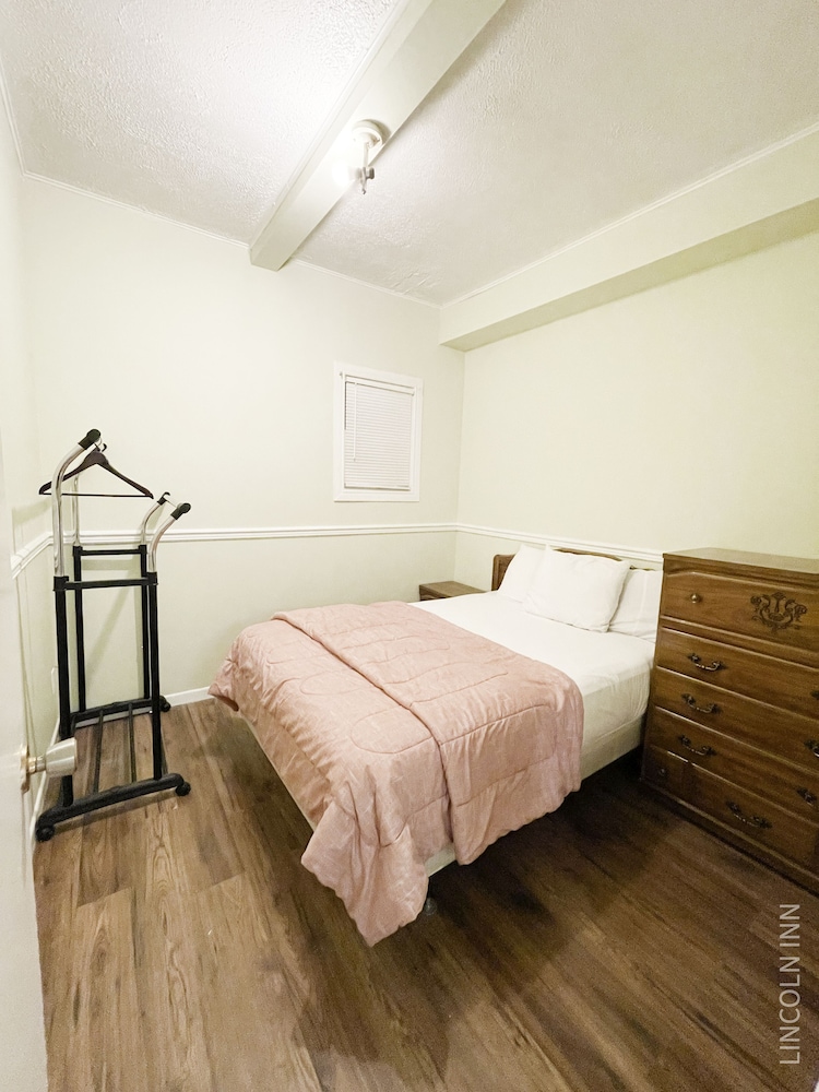 Lincoln Inn Fredericton 14/58