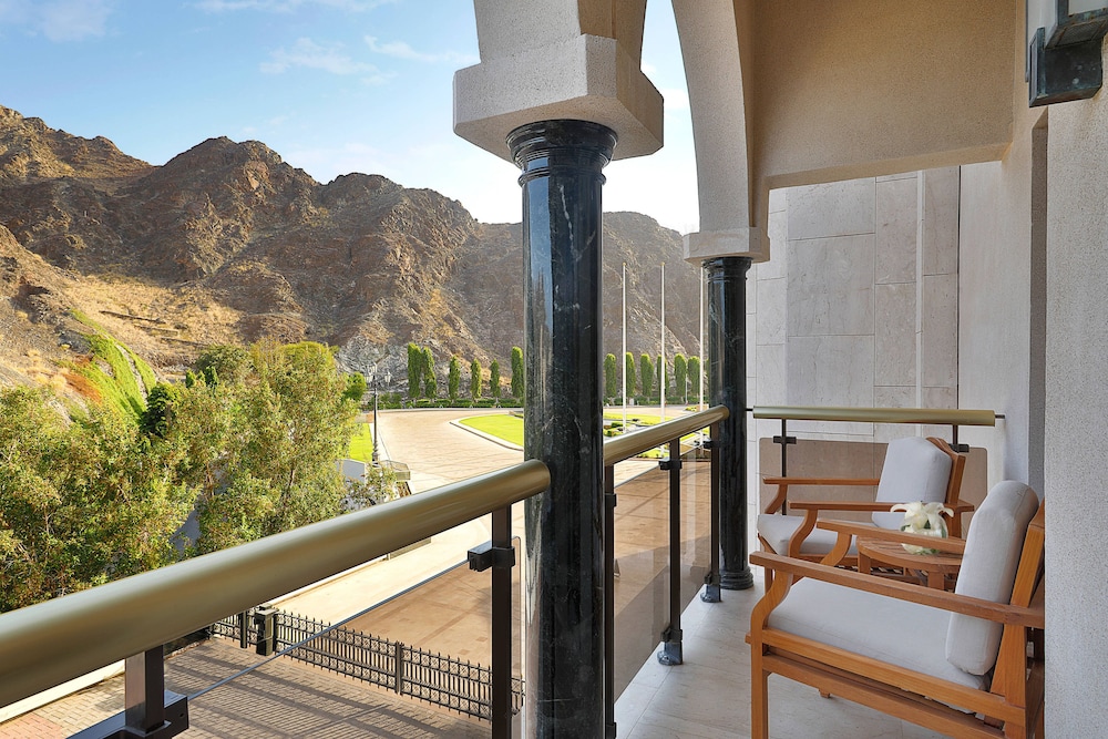 Al Bustan Palace A Ritz-Carlton Hotel 23/52
