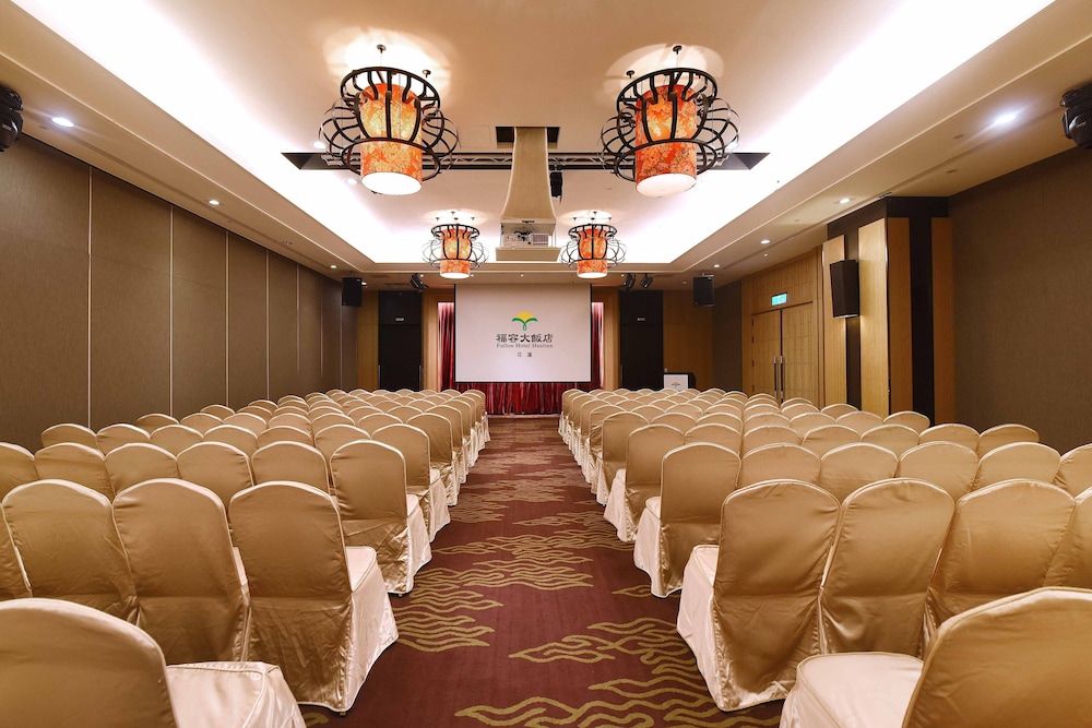 FULLON HOTEL HUALIEN 43/50