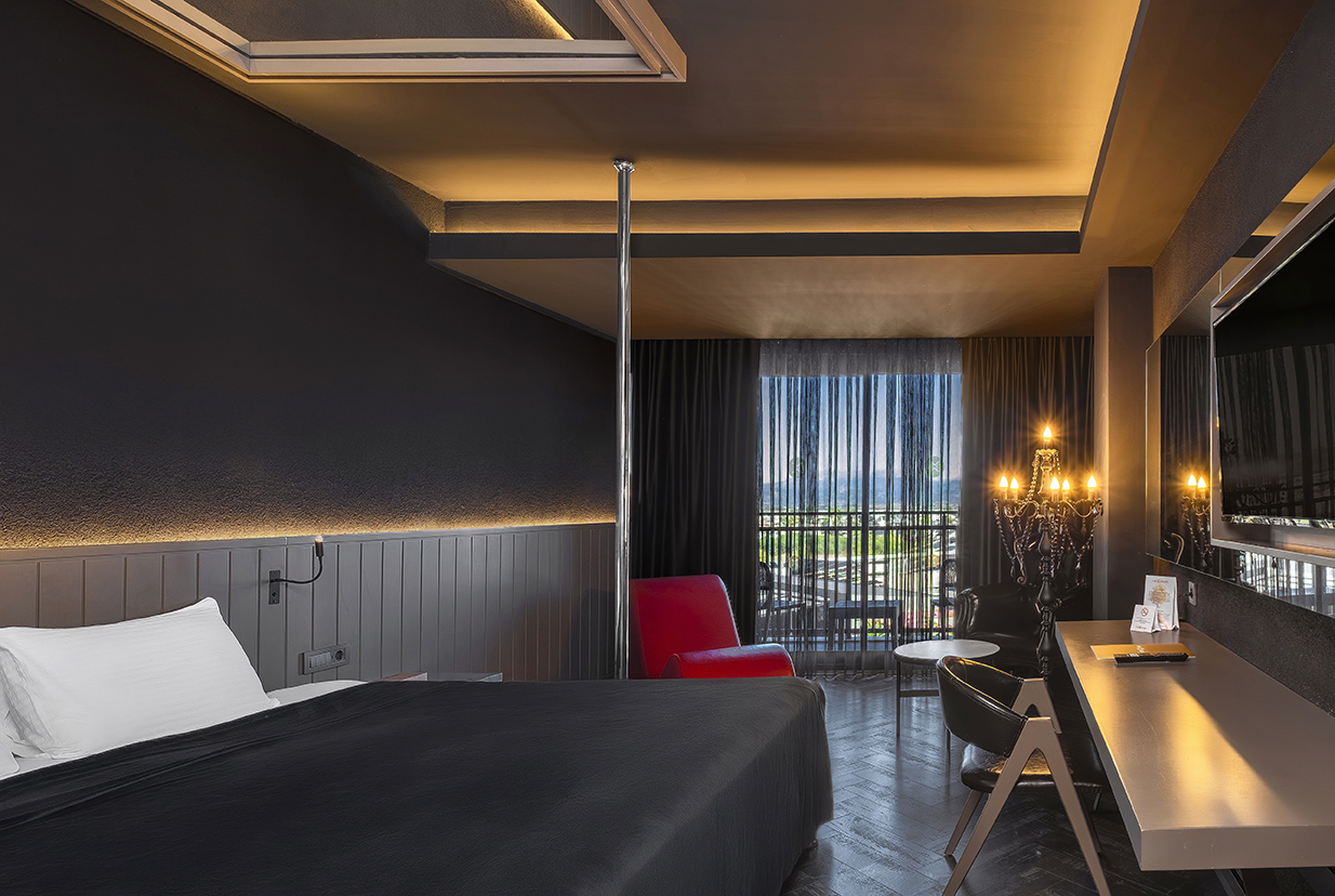 Room, Adult Only