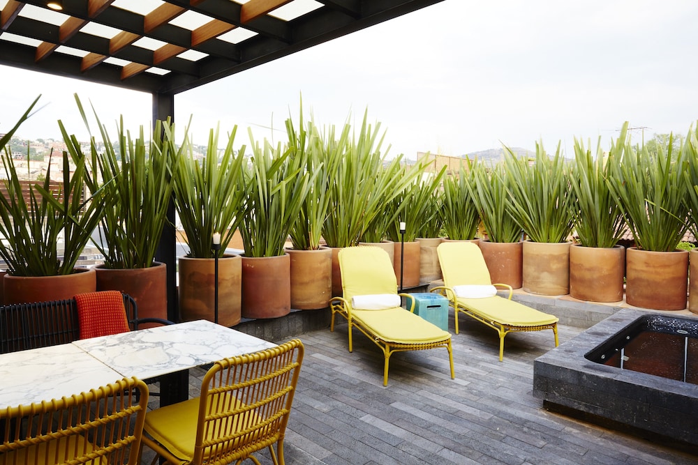 Dos Casas Boutique Hotel Spa 56/75