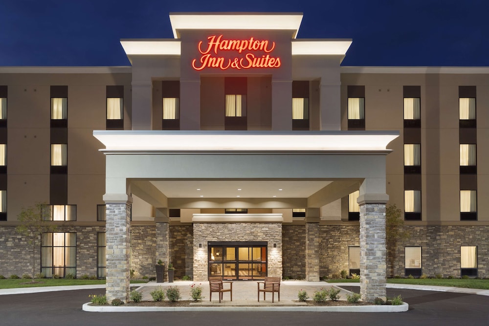 Hampton Inn and Suites Niles Warren OH 3/77