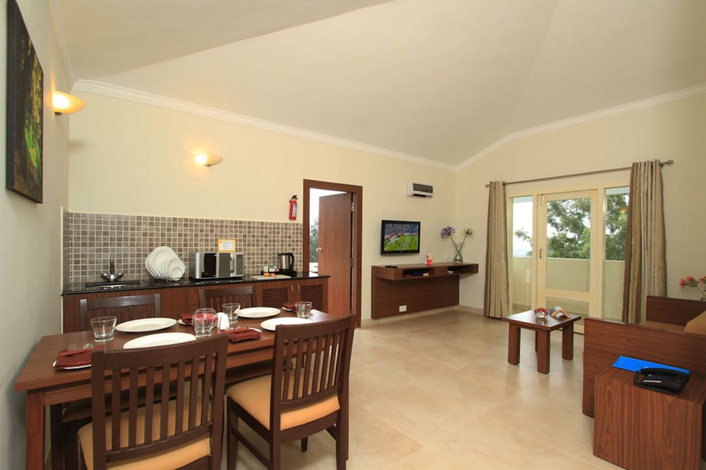 Sterling Ooty Fern Hill 34/50