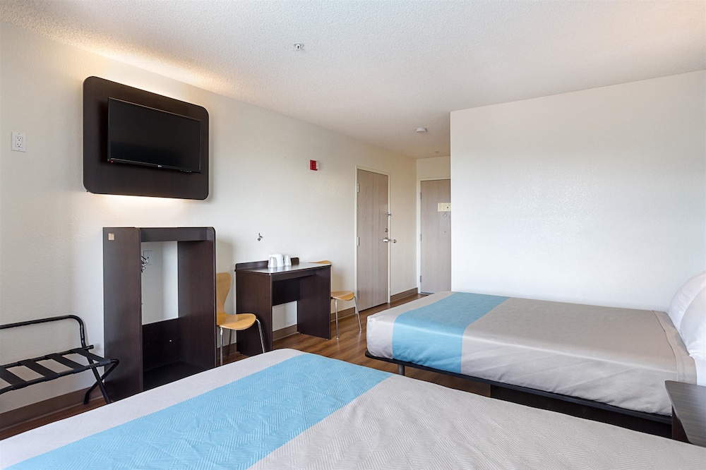 Motel6 Page, AZ 15/60