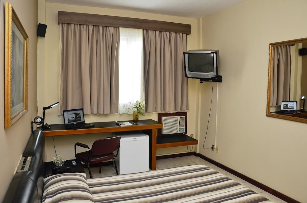 Castel Plaza Hotel 51/61