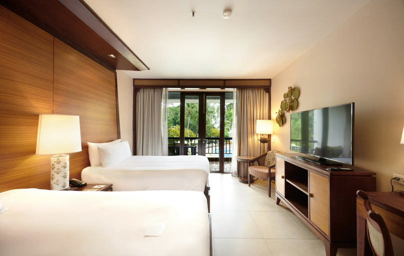 Pool, Tropical, Deluxe, Twin Beds, Smoking