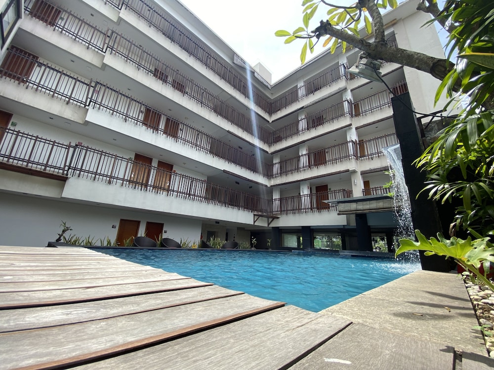 巴厘岛库塔 7 天优品酒店(Sun Royal Hotel) 图片4
