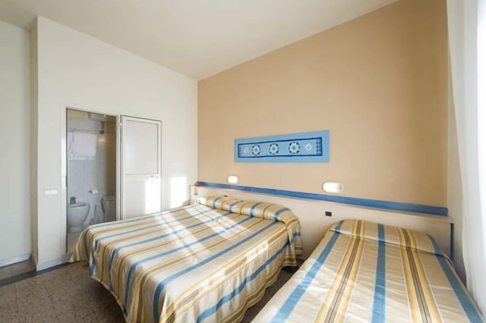 Hotel Moderno 10/24