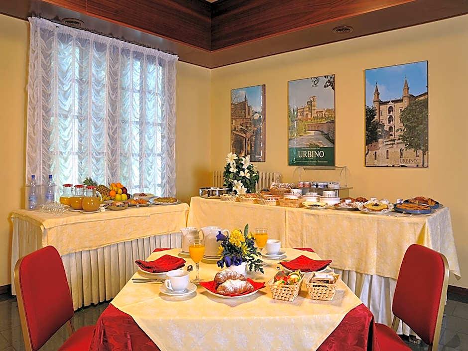 Hotel Dei Duchi 30/37