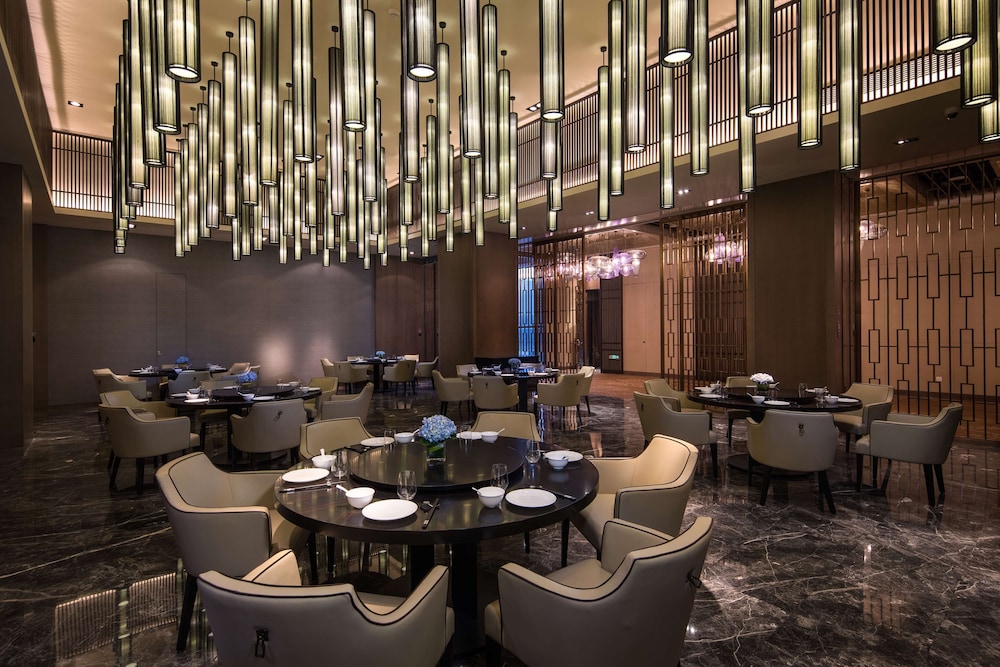 Radisson Blu Zhengzhou Huiji 49/58
