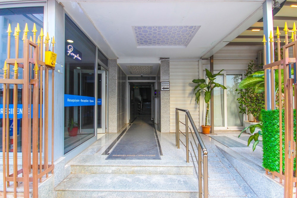 Gunduzler Deluxe Hotel 7/47