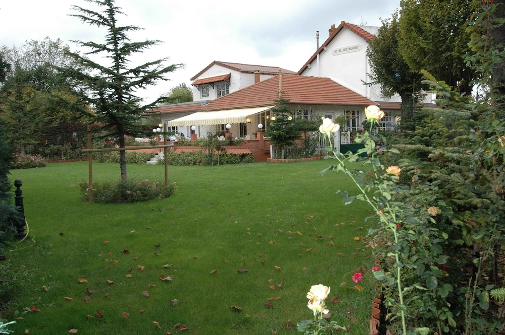 Hôtel Restaurant Maison Blanche 55/58