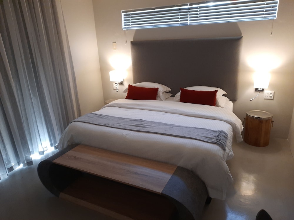 Lavender Manor Guest Lodge 8/50