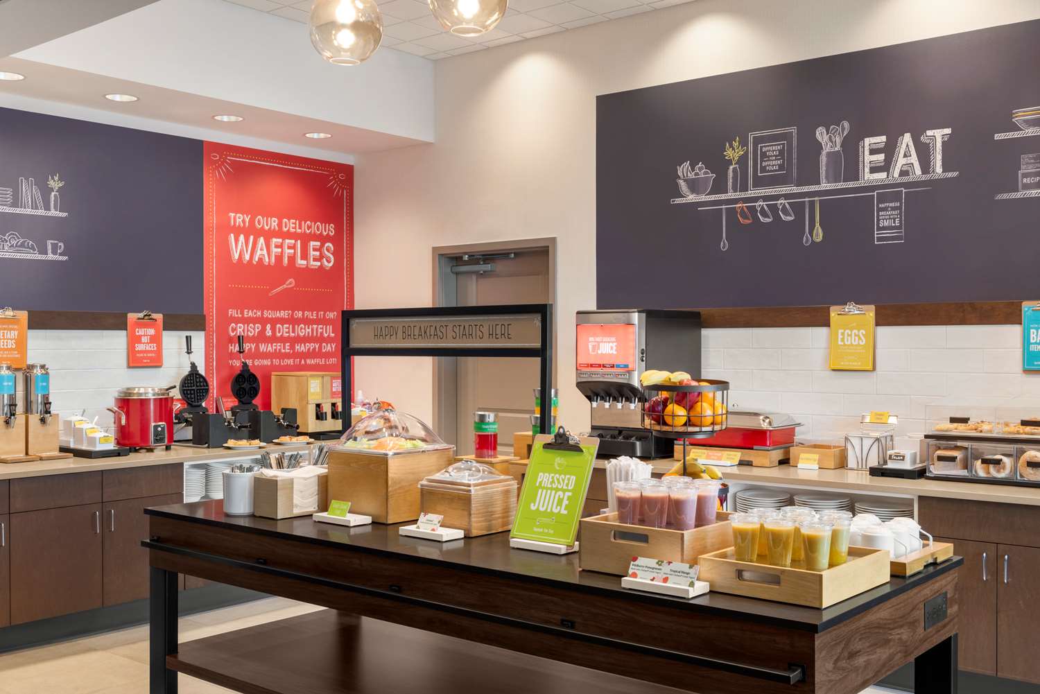 Hampton Inn & Suites by Hilton Kelowna Airport 18/21
