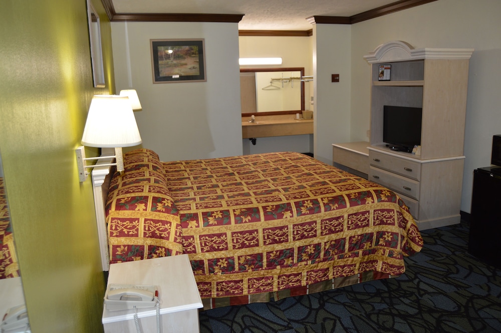Economy Inn - Akron 13/57