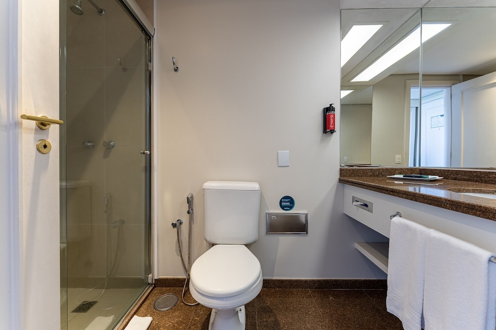 Hotel Deville Prime Porto Alegre 49/50