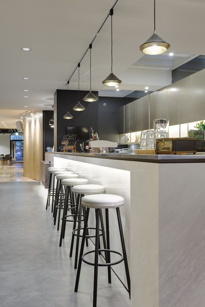 Hub Hotel 48/57