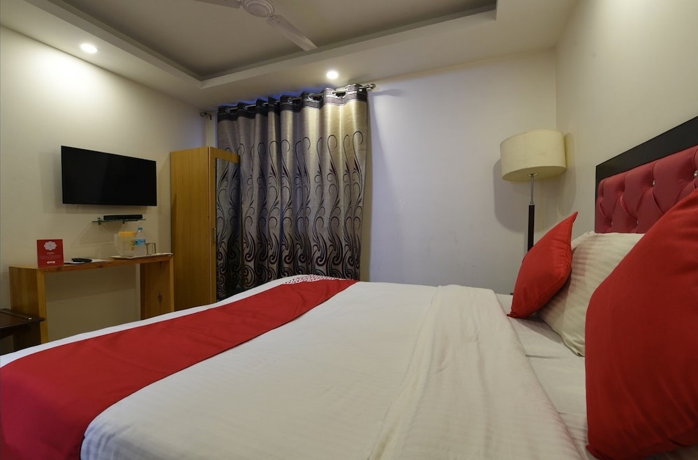 Airport Hotel Mahal 17/50