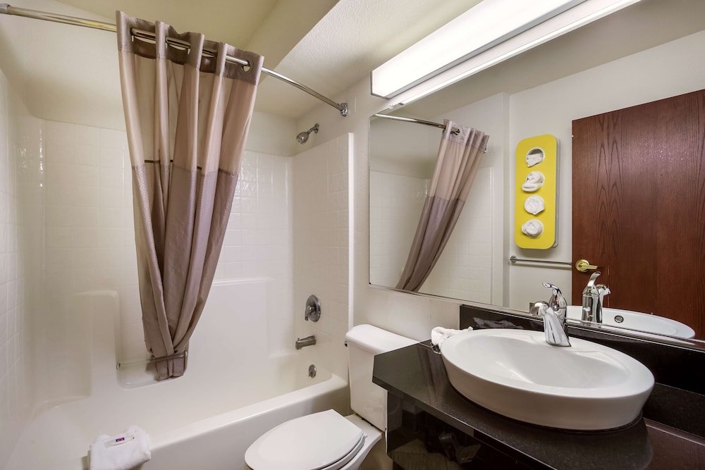 Motel6 Dixon, CA 54/58